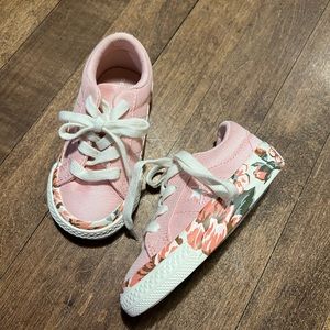 Brand New Toddler size 6 Converse